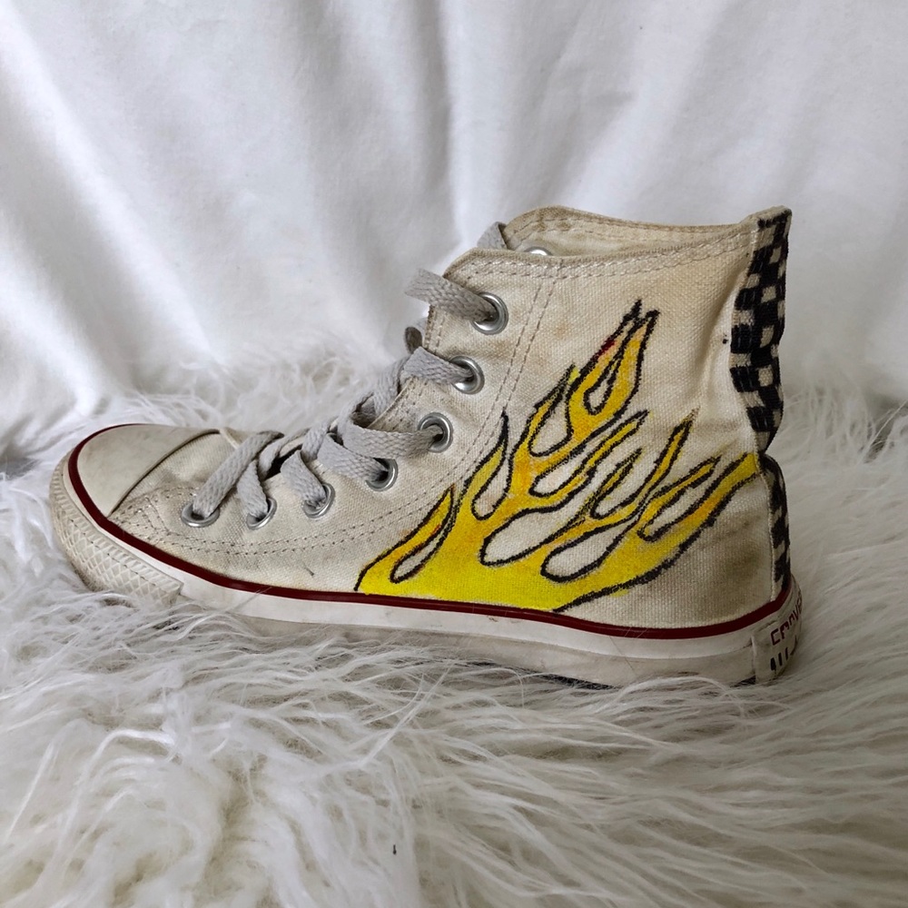 Custom Flames Converse